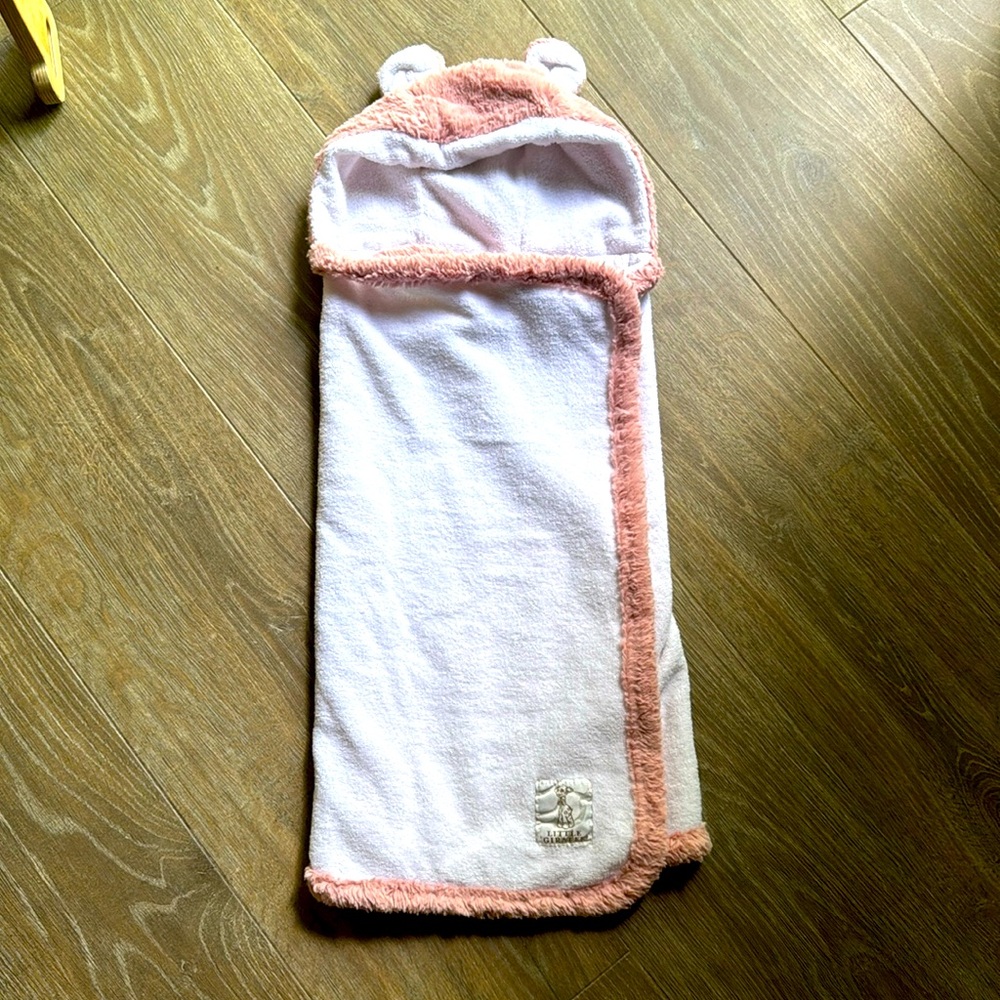 Little Giraffe Towel
